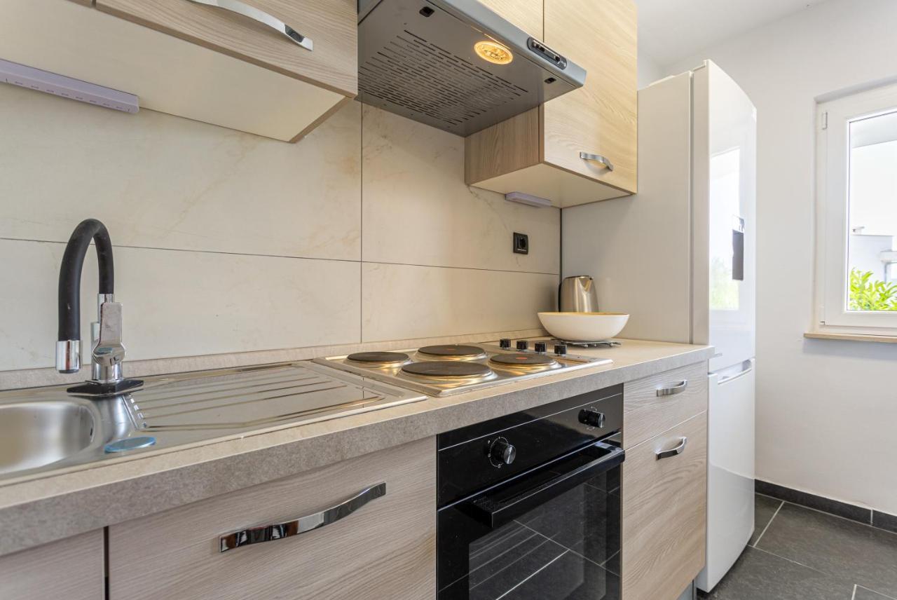 Smiljana Apartments กลิมโน ภายนอก รูปภาพ
