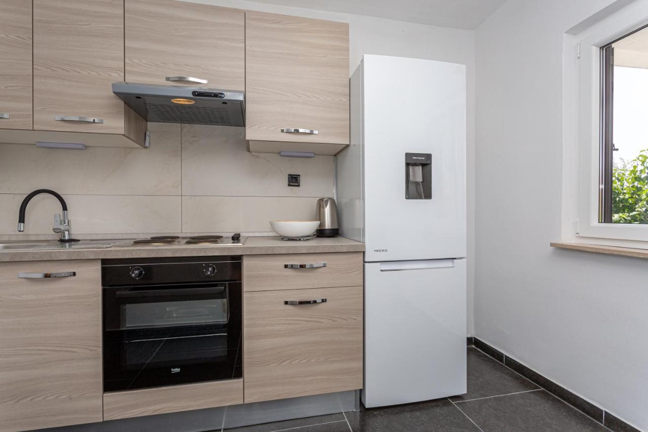 Smiljana Apartments กลิมโน ภายนอก รูปภาพ