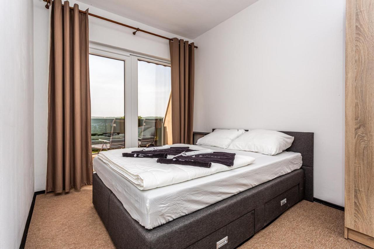 Smiljana Apartments กลิมโน ภายนอก รูปภาพ