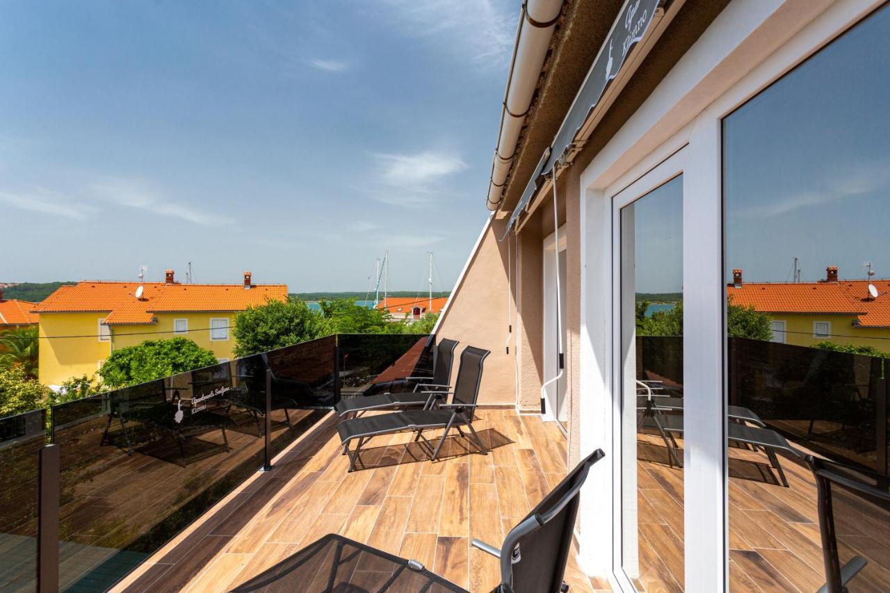 Smiljana Apartments กลิมโน ภายนอก รูปภาพ