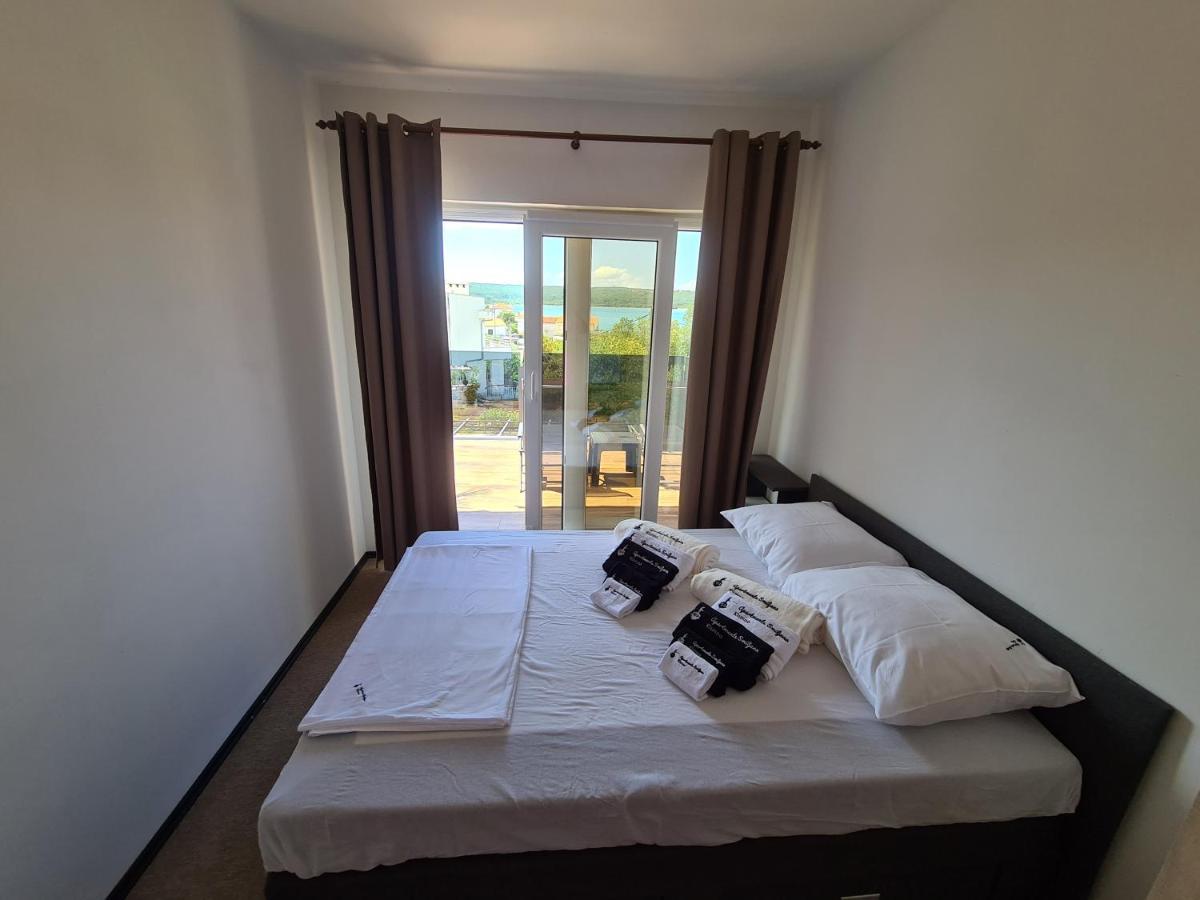 Smiljana Apartments กลิมโน ภายนอก รูปภาพ