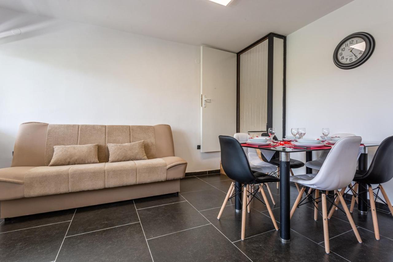 Smiljana Apartments กลิมโน ภายนอก รูปภาพ
